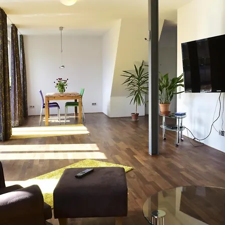 Seeger Living Apartment *