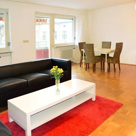 Apartment Seeger Living *