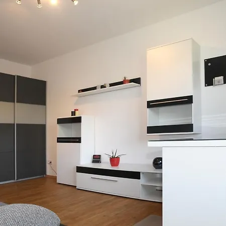 Apartment Seeger Living